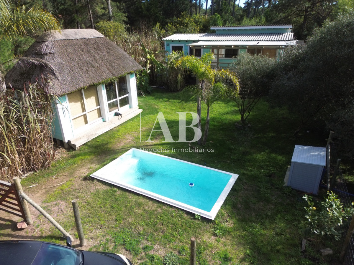 Casa ID.325 - En Venta casa con Piscina!! Potencial de Renta Punta del Diablo!!