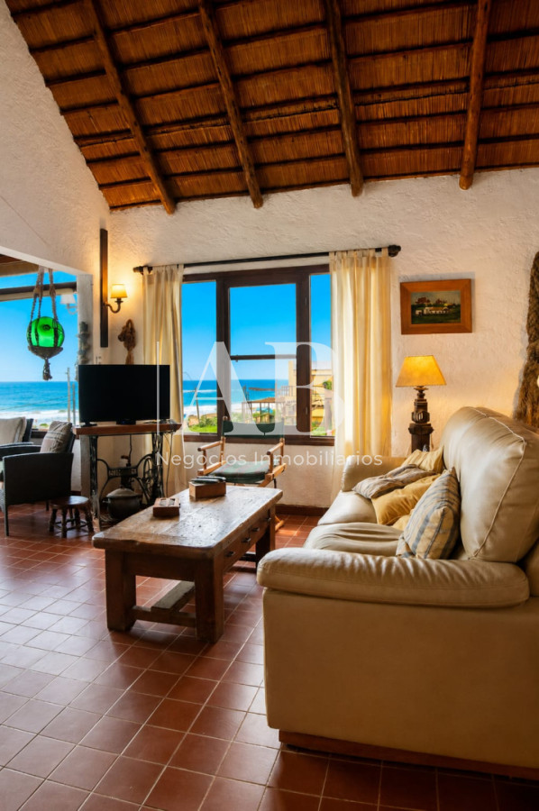 Casa ID.300 - Casa con Vista al mar en playa El Rivero, Punta del Diablo