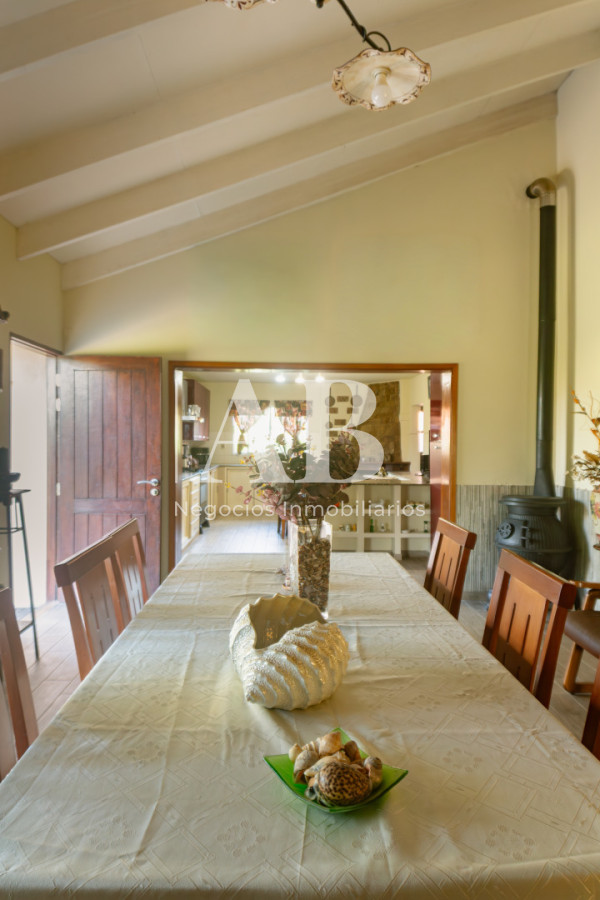 Casa ID.295 - Propiedad sobre Ruta 9, Punta del Diablo. 