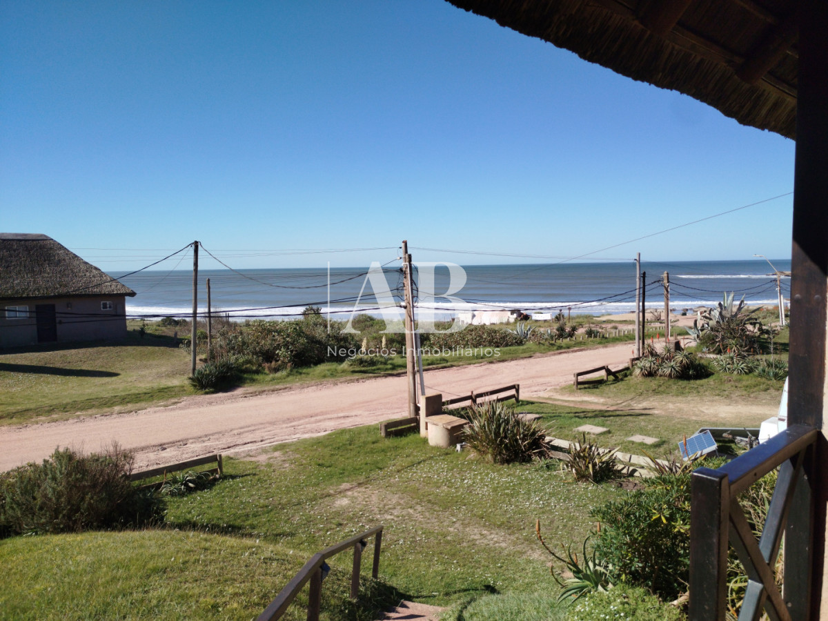 Casa ID.300 - Casa con Vista al mar en playa El Rivero, Punta del Diablo