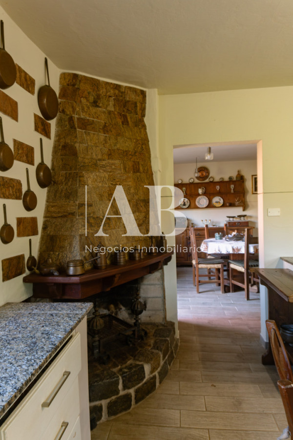 Casa ID.295 - Propiedad sobre Ruta 9, Punta del Diablo. 