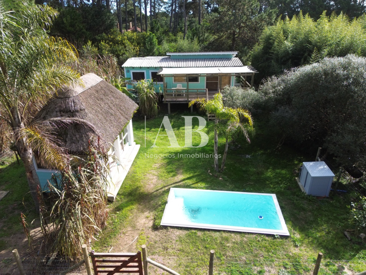 Casa ID.325 - En Venta casa con Piscina!! Potencial de Renta Punta del Diablo!!