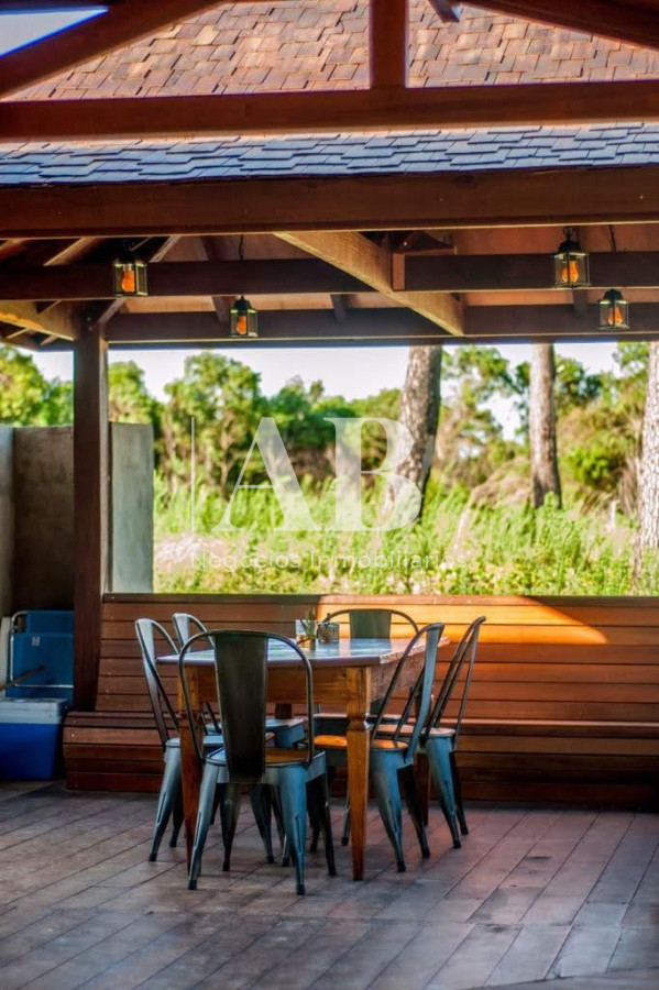 Casa ID.37 - Espectacular Casa En La Tranquilidad De La Viuda - Mza 304