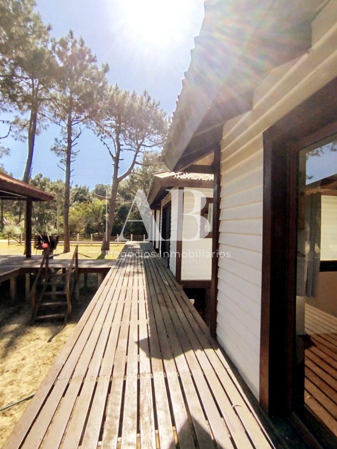 Casa ID.258 - Complejo de Cabañas en La Esmeralda 