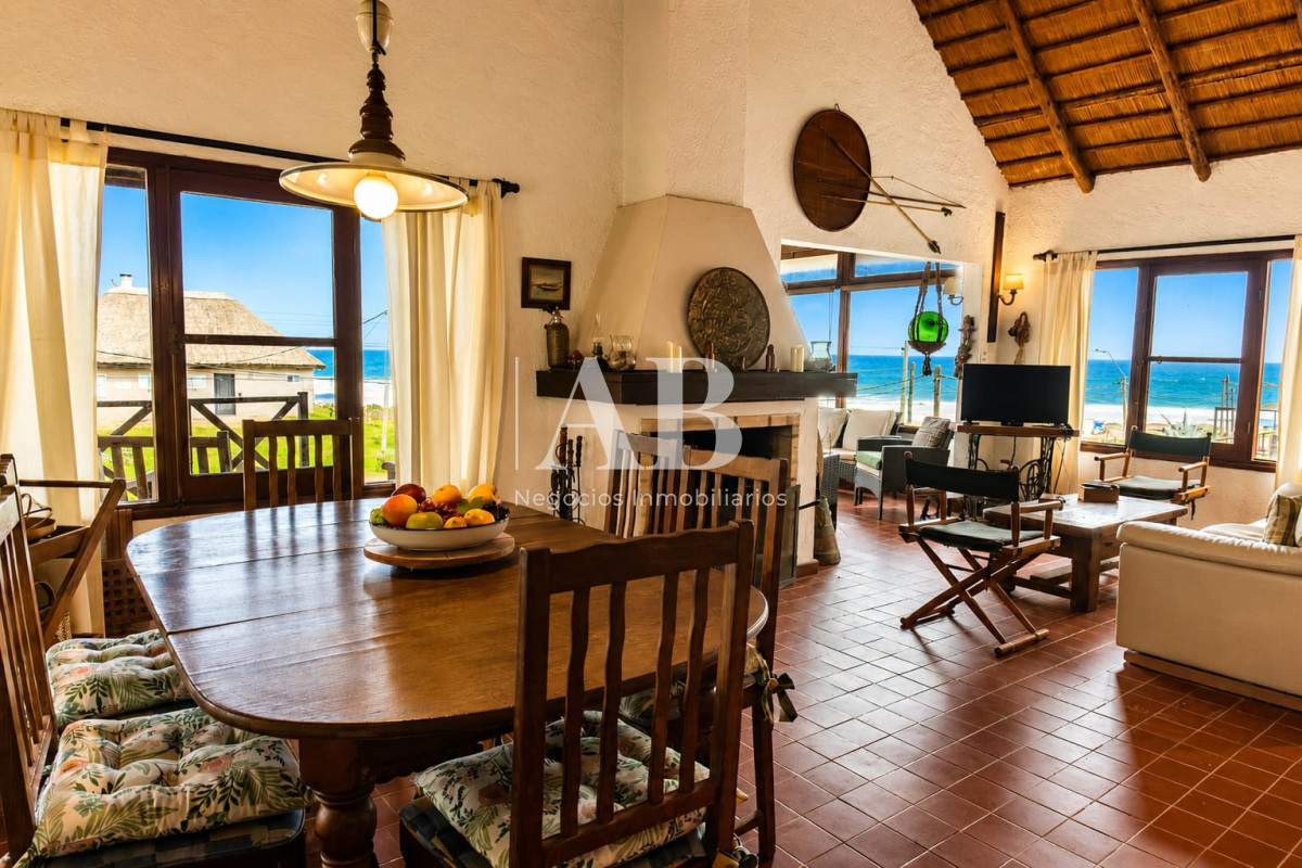 Casa ID.300 - Casa con Vista al mar en playa El Rivero, Punta del Diablo