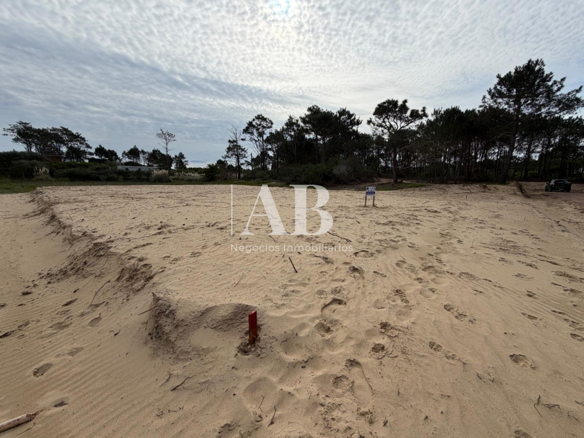 Terreno ID.321 - En venta Solar Esquinero Punta del Diablo- La Viuda