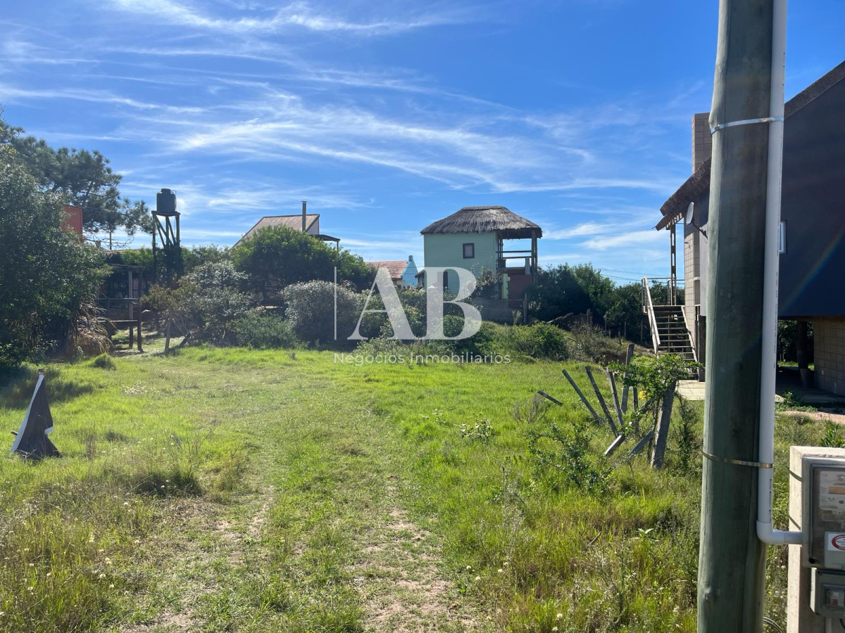 Terreno ID.102 - Terreno 500m en El Rivero a 2 cuadras de la playa - Mza 22