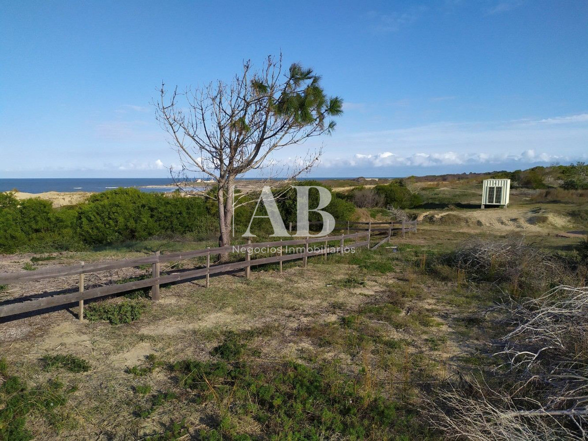 Terreno ID.24 - Terrenos en Segunda Línea De Mar, Playa La Viuda - Mza 248