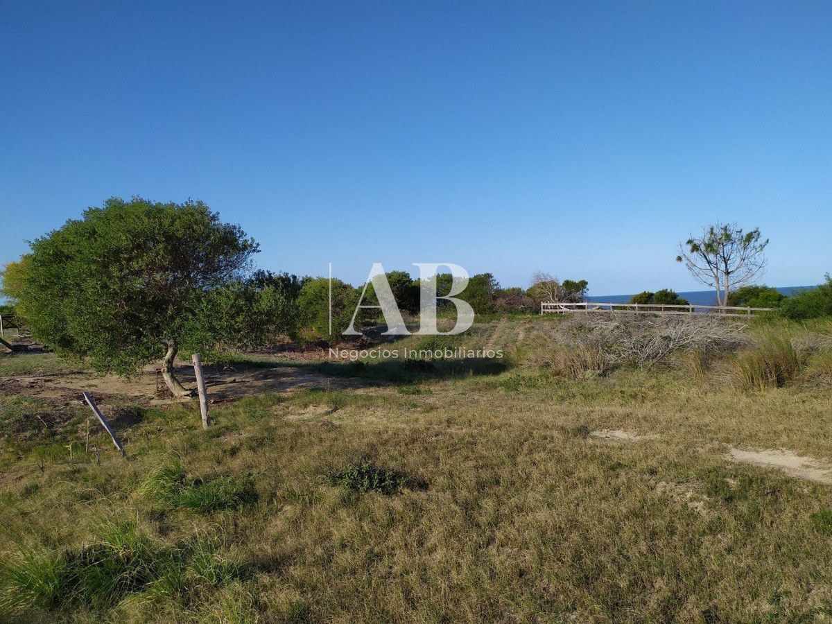 Terreno ID.24 - Terrenos en Segunda Línea De Mar, Playa La Viuda - Mza 248