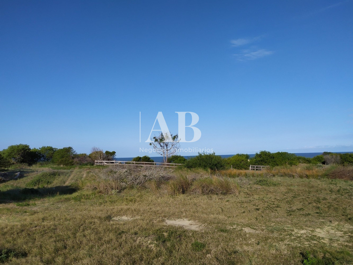 Terreno ID.24 - Terrenos en Segunda Línea De Mar, Playa La Viuda - Mza 248