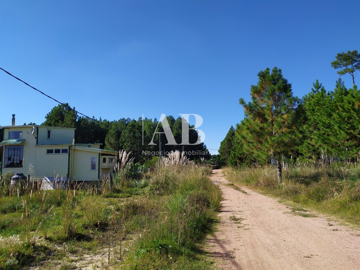 Terreno ID.27 - Terrenos - Barrio Pinares - Mza 102