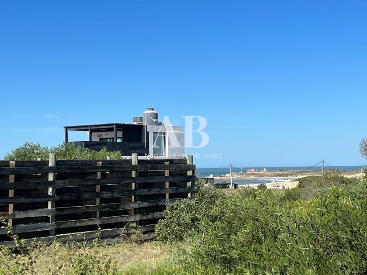 Terreno ID.28 - Terreno en 3ra Línea En Playa La Viuda - Mza 176 