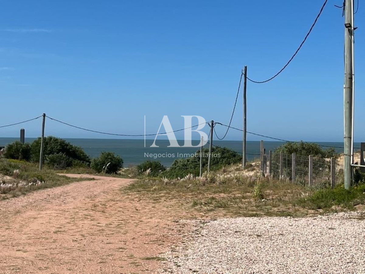 Terreno ID.28 - Terreno en 3ra Línea En Playa La Viuda - Mza 176 