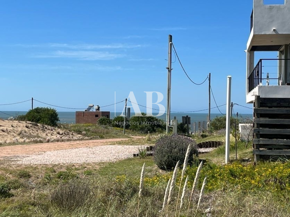 Terreno ID.28 - Terreno en 3ra Línea En Playa La Viuda - Mza 176 