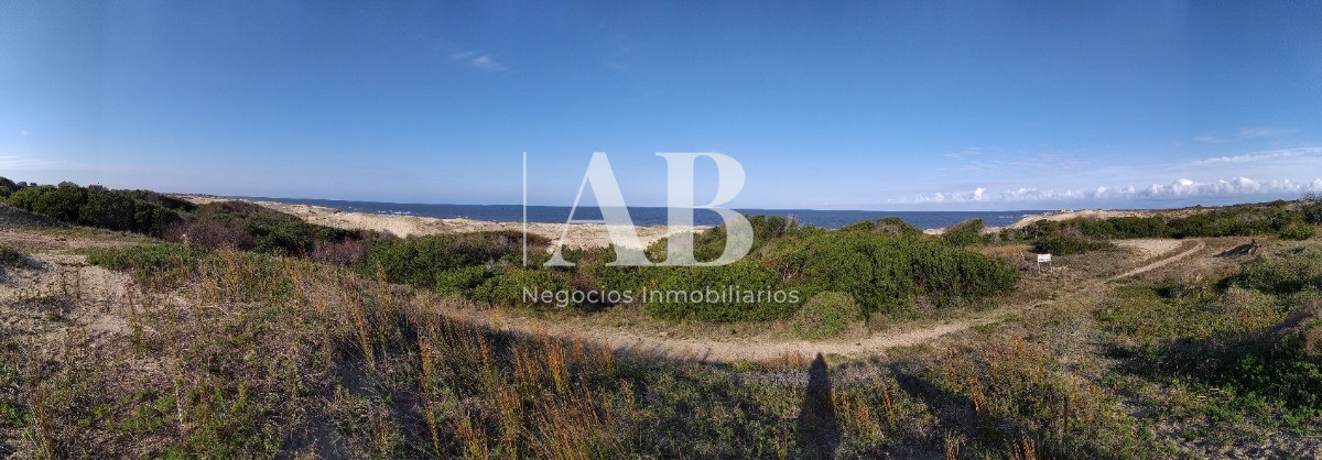 Terreno ID.2 - Lote de 1500m2 - 1ra línea Playa La Viuda - Punta del Diablo