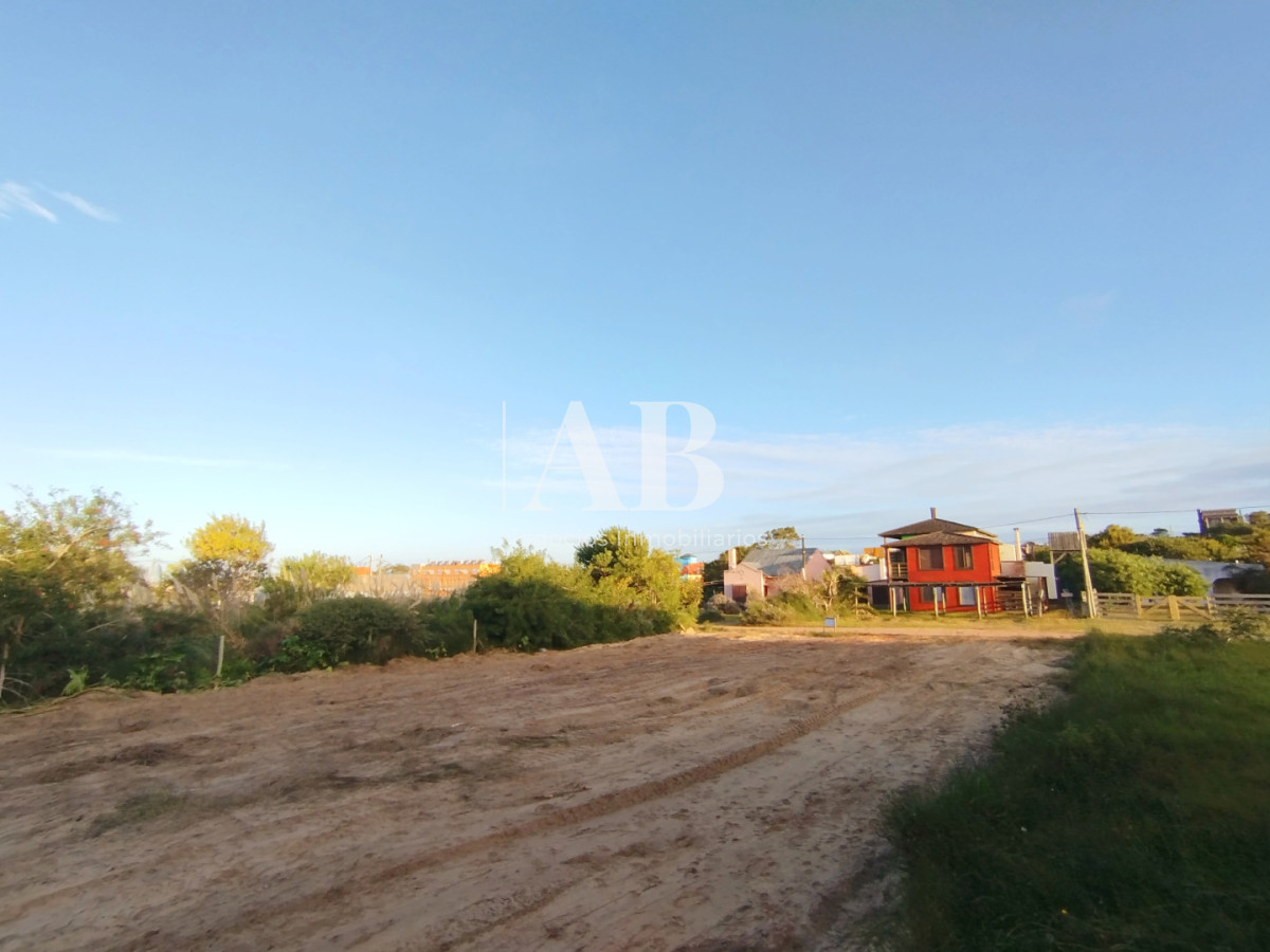 Terreno ID.333 - Terreno a pocas cuadras de la playa. Punta del Diablo.