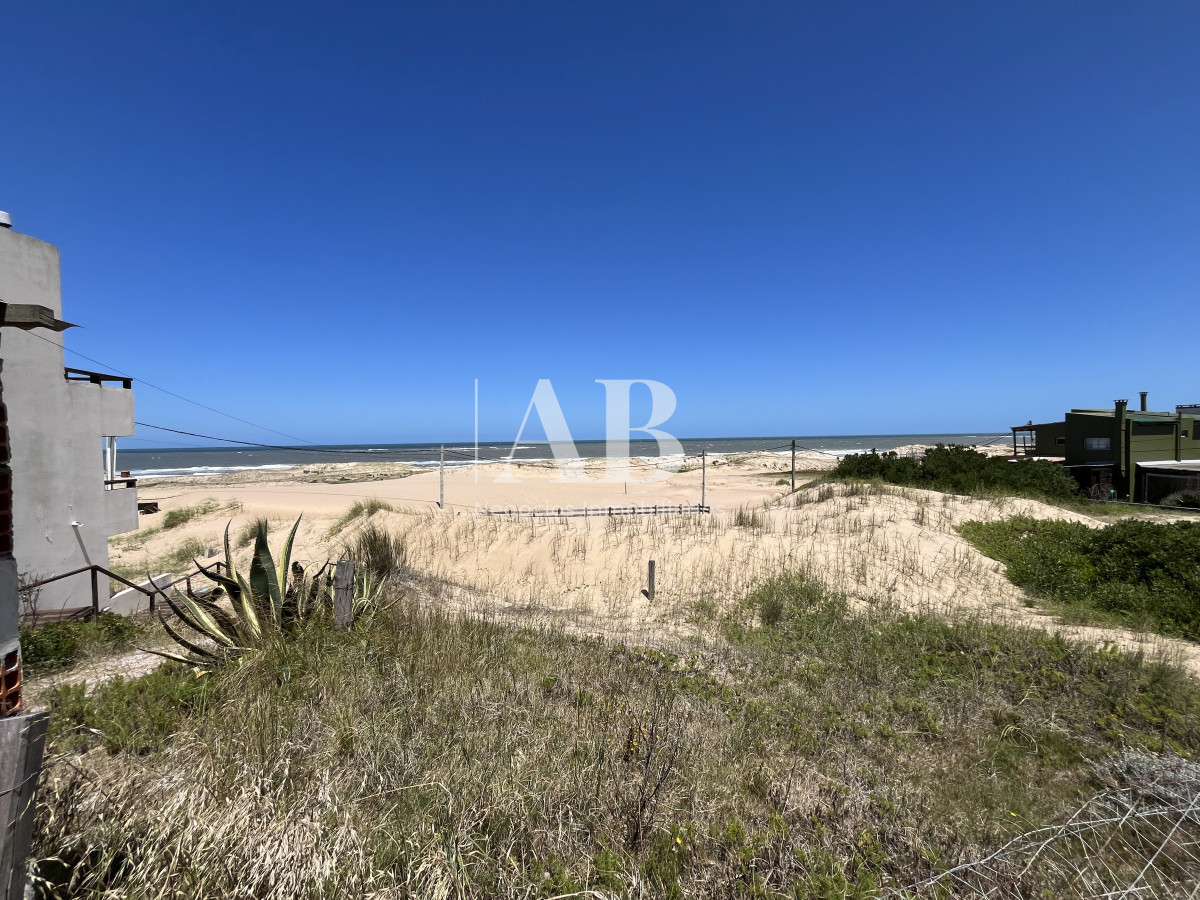 Terreno ID.175 - Solar de 500m2 en segunda linea de La Viuda- Punta del Diablo