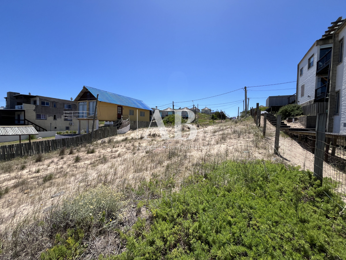 Terreno ID.175 - Solar de 500m2 en segunda linea de La Viuda- Punta del Diablo