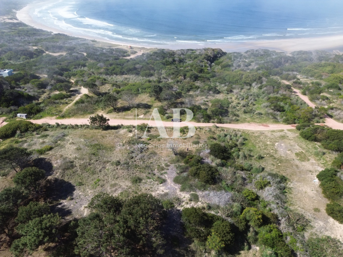 Terreno ID.396 - EN VENTA Playa Grande 1005m2 vista al mar 