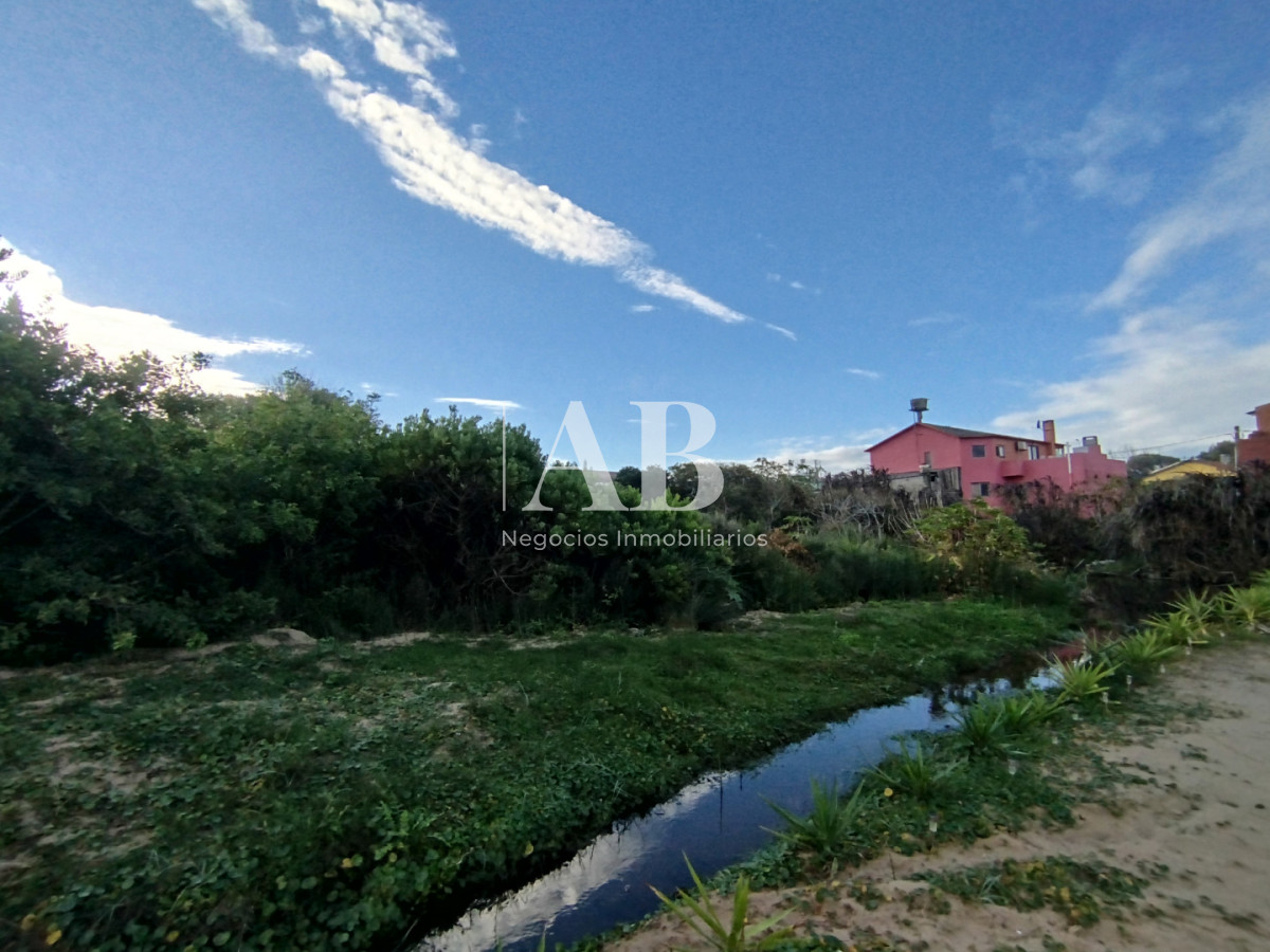 Terreno ID.302 - Terreno a una cuadra de la playa, Punta del Diablo