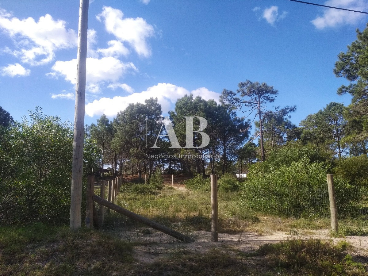 Terreno ID.62 - Solar - En Venta -  La Viuda, Punta Del Diablo - Mza 213 - S 17