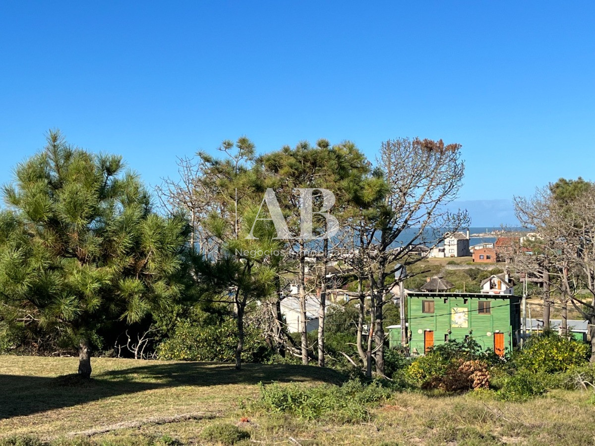 Terreno ID.68 - Solar Esquinero Con Vista A La Playa -Punta del Diablo - Mza 148