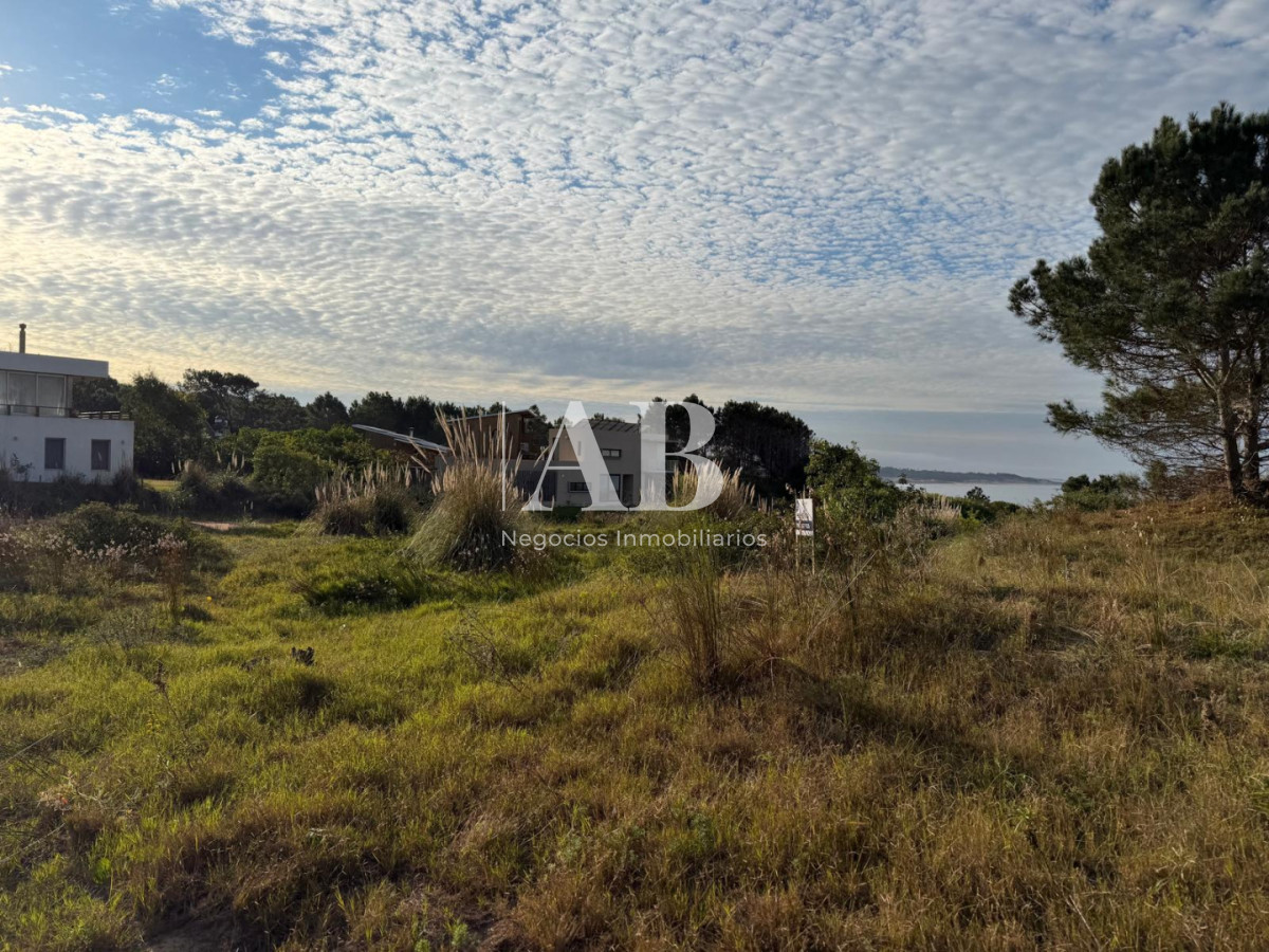 Terreno ID.335 - Segunda Linea de Playa Grande-1000m2 Con Vista al Mar