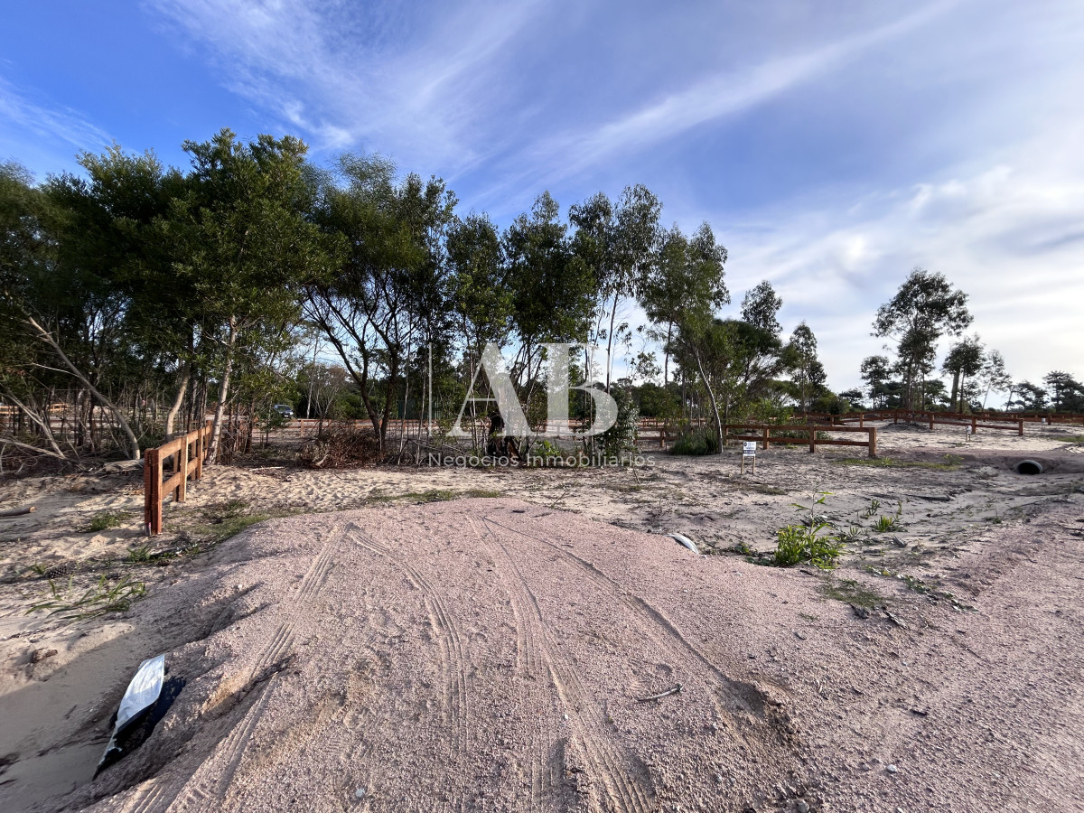 Terreno ID.197 - Ribera - Solares con entrega de U$D3.500 - Punta del Diablo