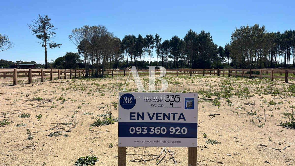 Terreno ID.257 - Distrito. Terrenos con Entrega de U$D3500 - Punta del Diablo