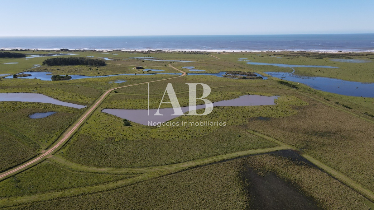 Terreno ID.86 - Barrio Privado al Mar - Lotes de 2500m2 - La Coronilla