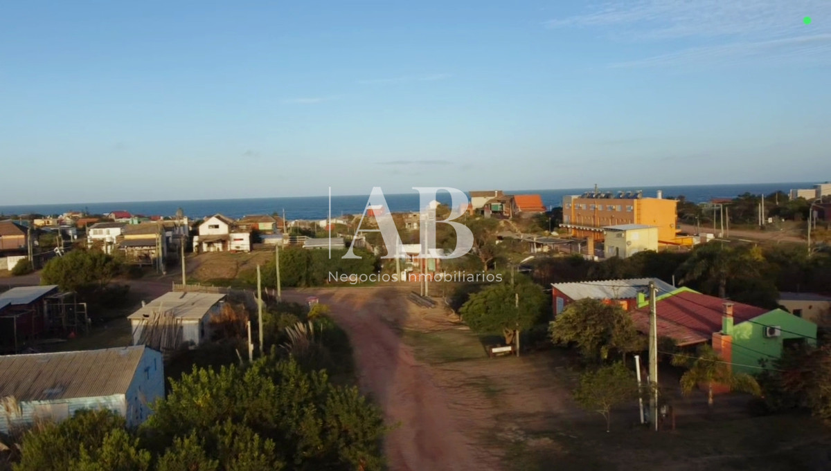 Terreno ID.333 - Terreno a pocas cuadras de la playa. Punta del Diablo.