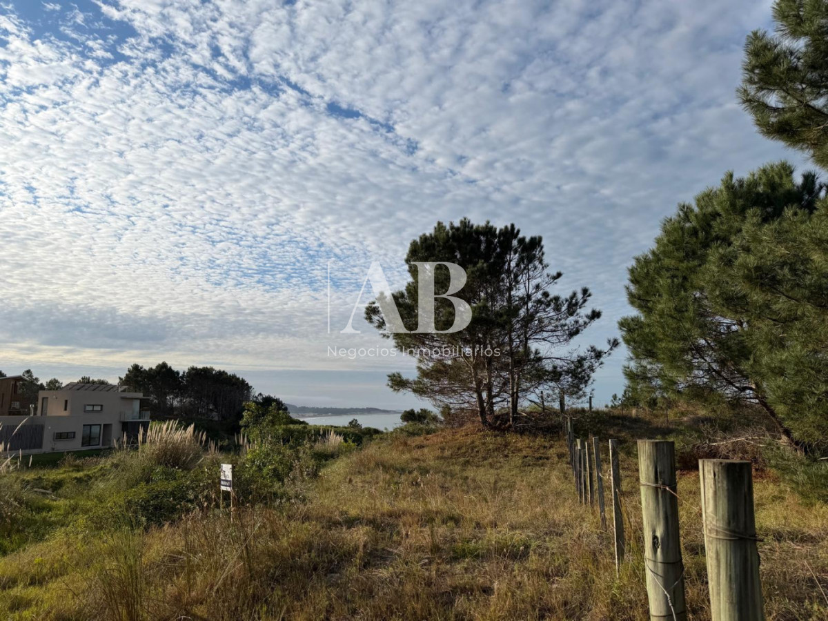 Terreno ID.335 - Segunda Linea de Playa Grande-1000m2 Con Vista al Mar