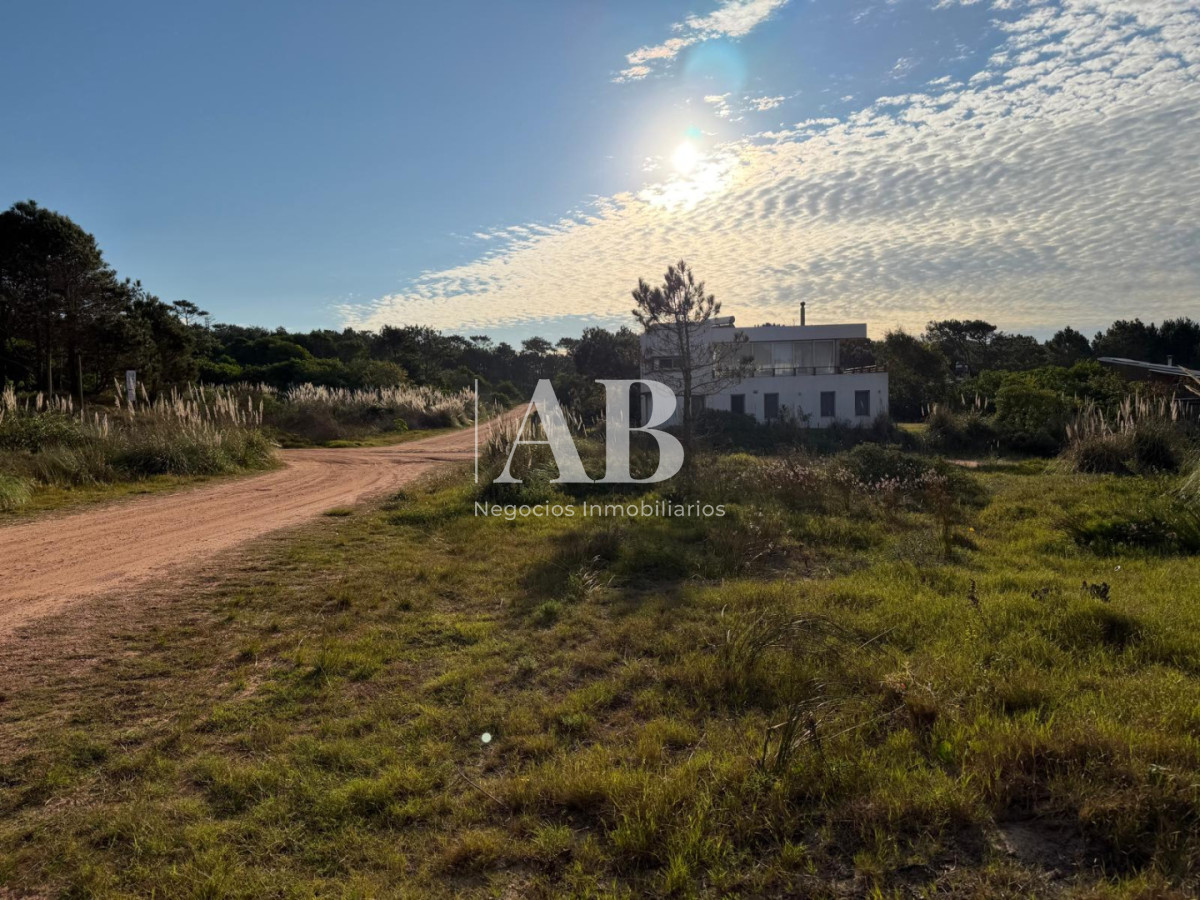 Terreno ID.335 - Segunda Linea de Playa Grande-1000m2 Con Vista al Mar
