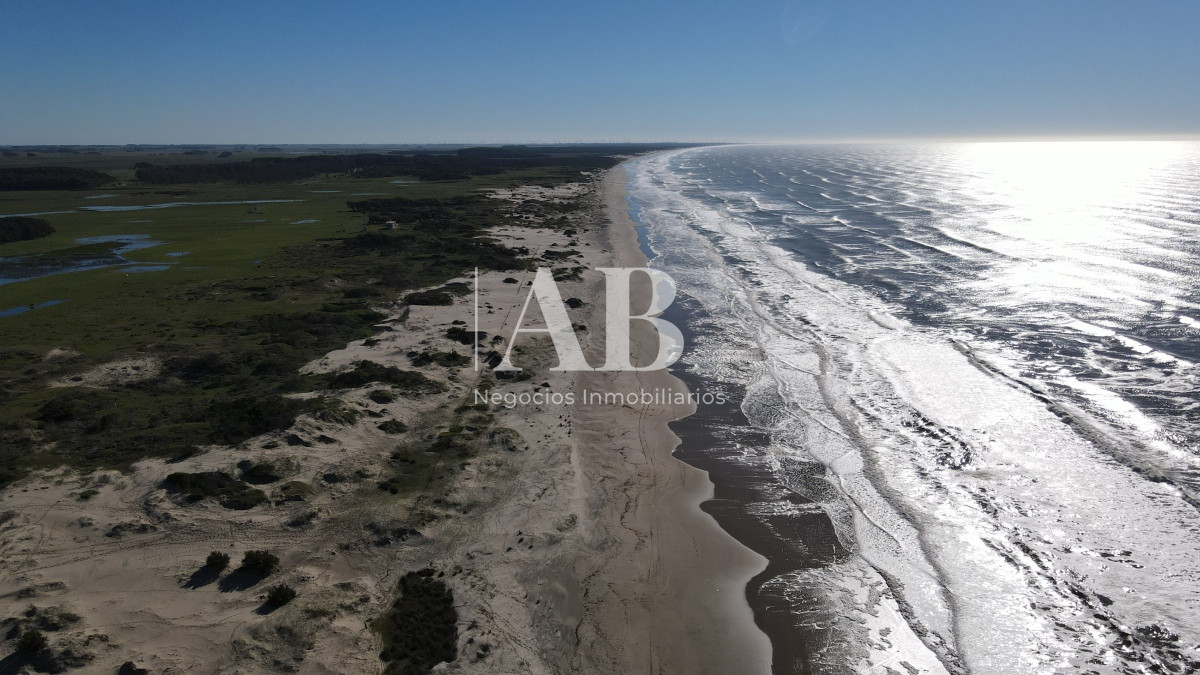 Terreno ID.86 - Barrio Privado al Mar - Lotes de 2500m2 - La Coronilla