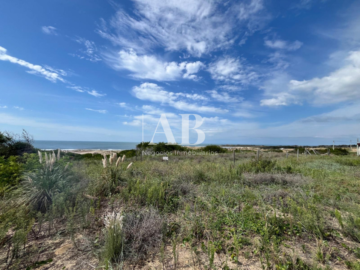 Terreno ID.344 - Solares con Magnifica vista al Mar-Playa La Viuda!!