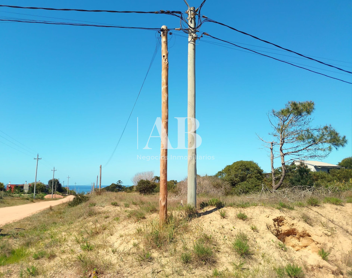 Terreno ID.161 - Terreno esquinero y elevado Mza. 186 S. 7