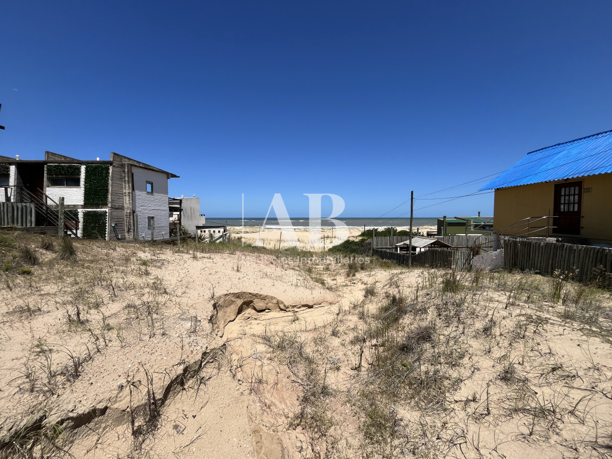 Terreno ID.175 - Solar de 500m2 en segunda linea de La Viuda- Punta del Diablo