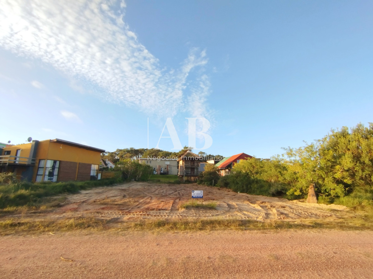 Terreno ID.333 - Terreno a pocas cuadras de la playa. Punta del Diablo.