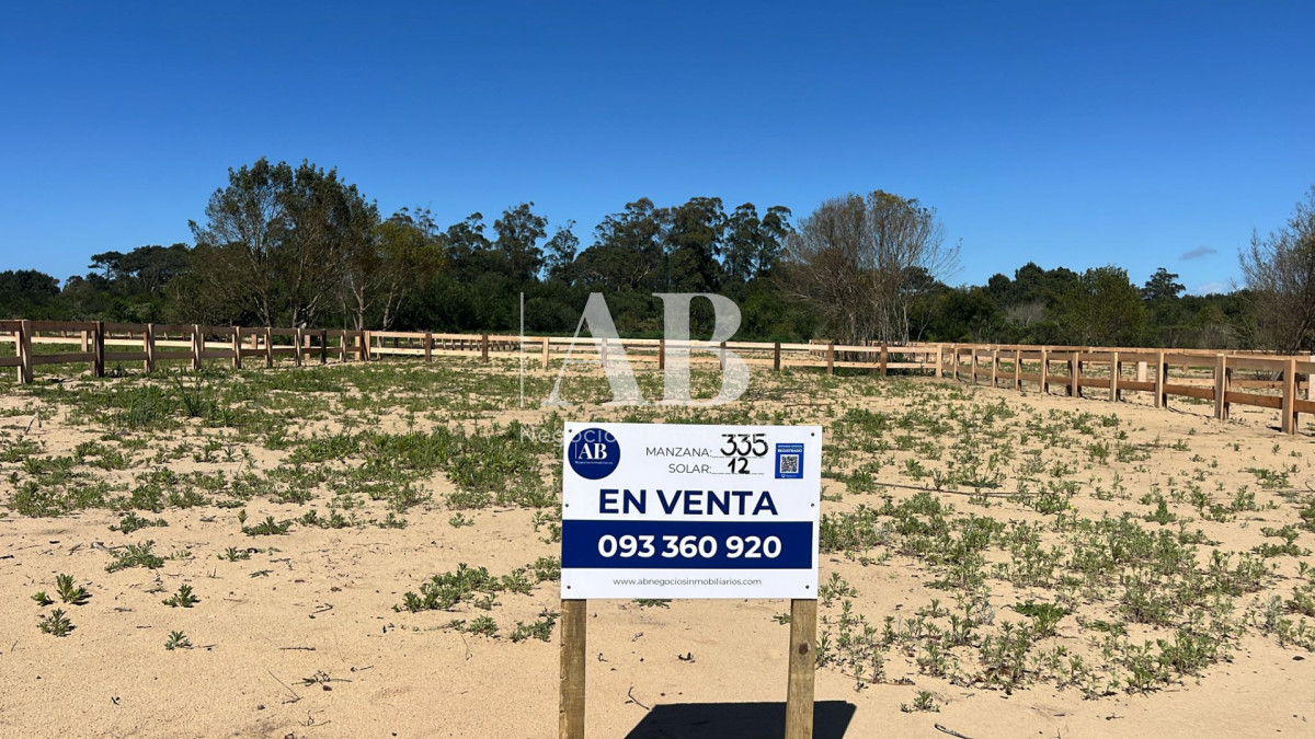 Terreno ID.257 - Distrito. Terrenos con Entrega de U$D3500 - Punta del Diablo