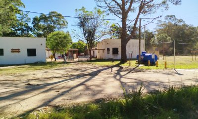 Terreno céntrico frente a la escuela y Plaza de La Esmeralda.