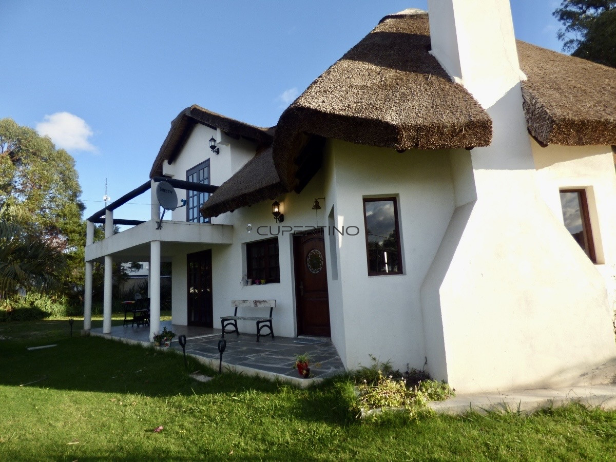 Alquilo o Vendo Casa 3 Dorm 2 Baños más 1 departamentos — foto 1