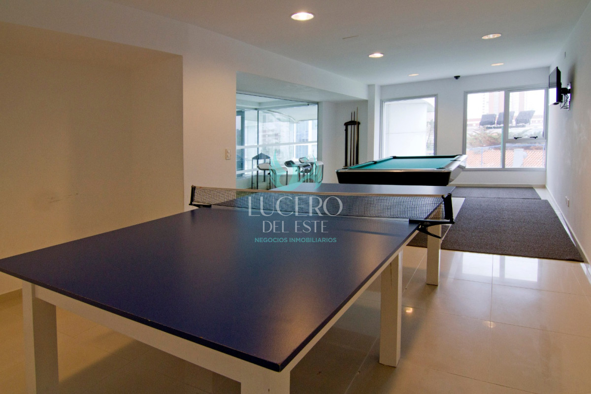 Apartamento ID.54 - Vendo y Alquilo Departamento de 2 Dorm en Season Tower
