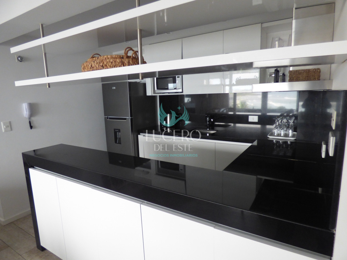 Apartamento ID.10 - Alquilo 4 Dorm en Suite en Palcos de la Posta