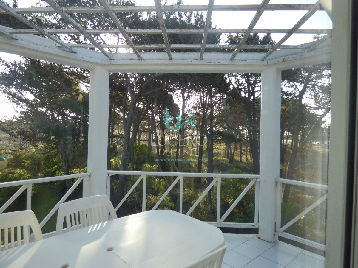 Apartamento ID.56 - Alquiler Departamento 3 Dorm + 1 en PH, con terraza y Jacuzzi 