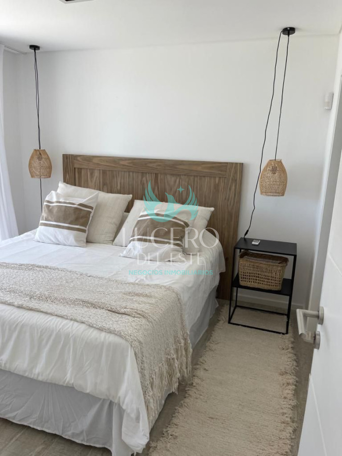 Apartamento ID.195 - Alquilo Lujoso departamento 1 Dorm 2 Baños