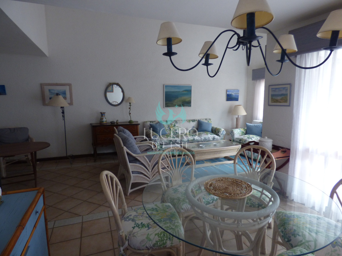 Apartamento ID.1004 - Alquilo Departamento 3 Dorm 2 baños con Piscina Climatizada 