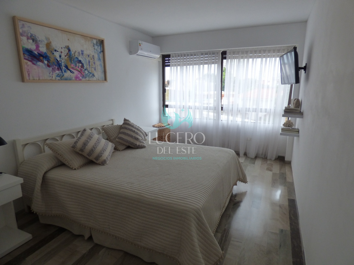Apartamento ID.562 - Alquilo Departamento de 3 Dorm 2 baños en Parquemar Center
