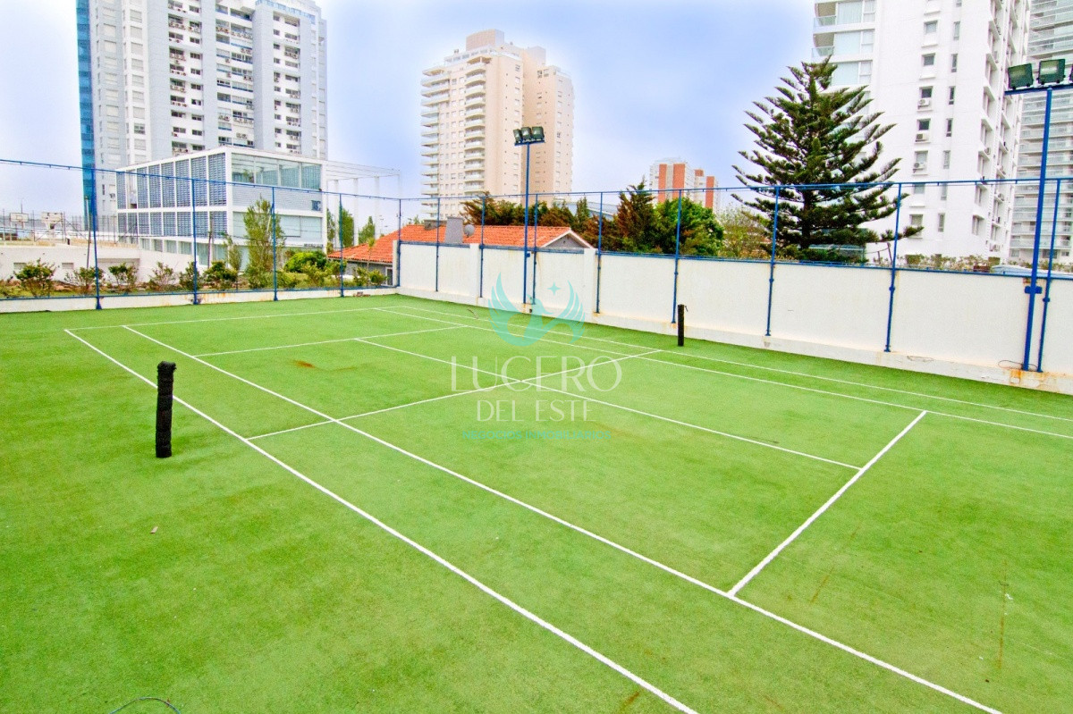 Apartamento ID.54 - Vendo y Alquilo Departamento de 2 Dorm en Season Tower