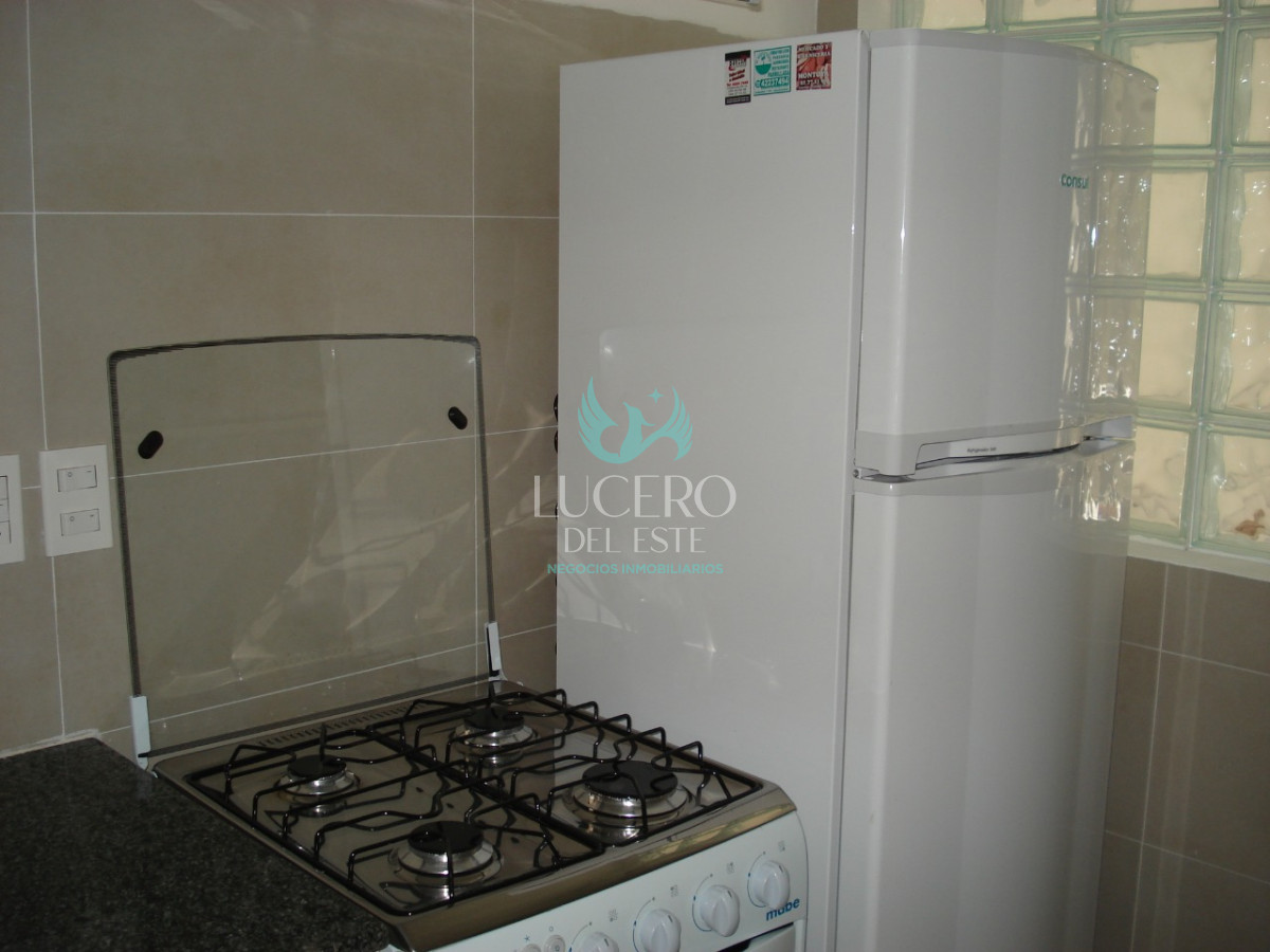 Apartamento ID.75 - Alquiler y Venta  Departamento 3 dorm en suite en Esturión de Montoya 