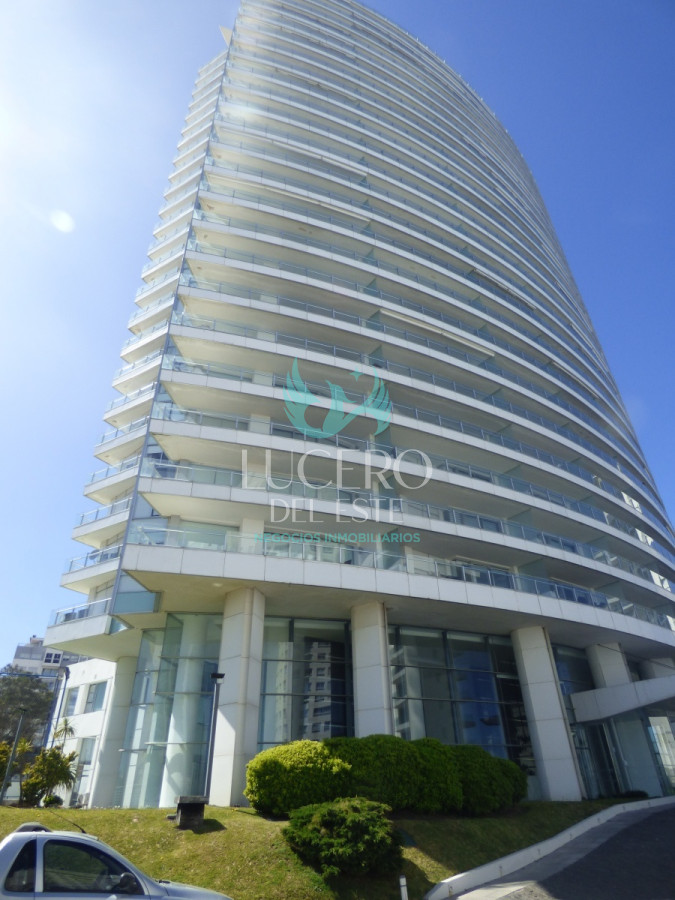 Apartamento ID.54 - Vendo y Alquilo Departamento de 2 Dorm en Season Tower